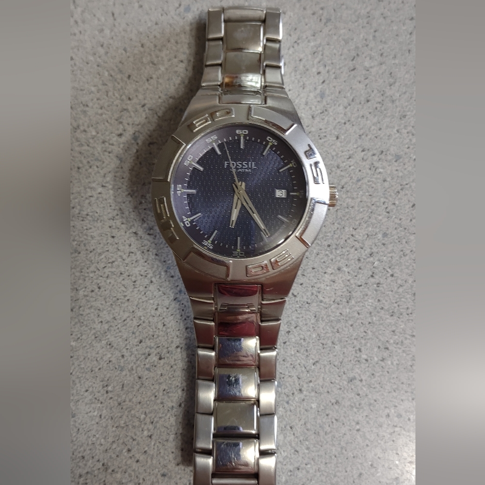 Lower price!***Fossil gents watch***